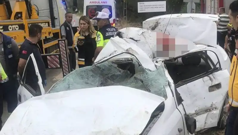 Tokat’ta Devrilen Otomobil Kazası: Sürücü Hayatını Kaybetti