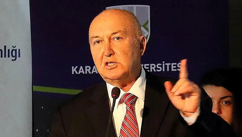Prof. Dr. Övgün Ahmet Ercan'dan Beyin Kanaması Açıklaması: Tehlike Atlattı