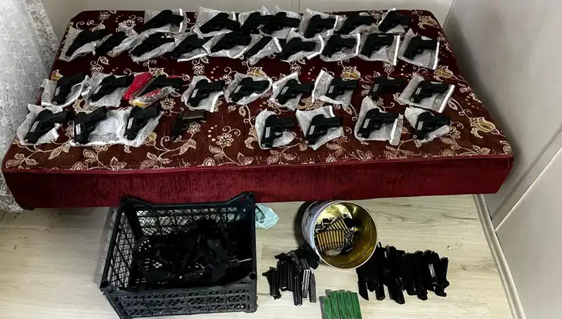 Gaziantep’te Silah ve El Bombası Operasyonu: 45 Silah Ele Geçirildi