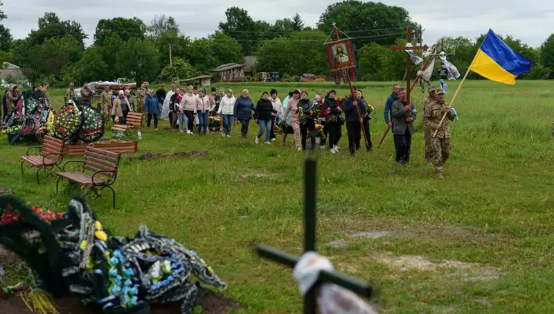 Ukrayna'da İngiliz Askerin Hayatını Kaybetmesi Savaşın Ciddiyetini Gözler Önüne Seriyor