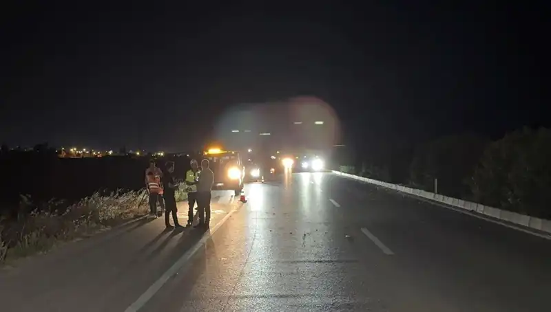 Adana'da Üç Araçlı Zincirleme Trafik Kazası: Detaylar Ne?