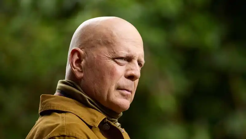 Bruce Willis’in Afazi Hastalığı: Belirtileri ve Hayatı Üzerindeki Etkileri