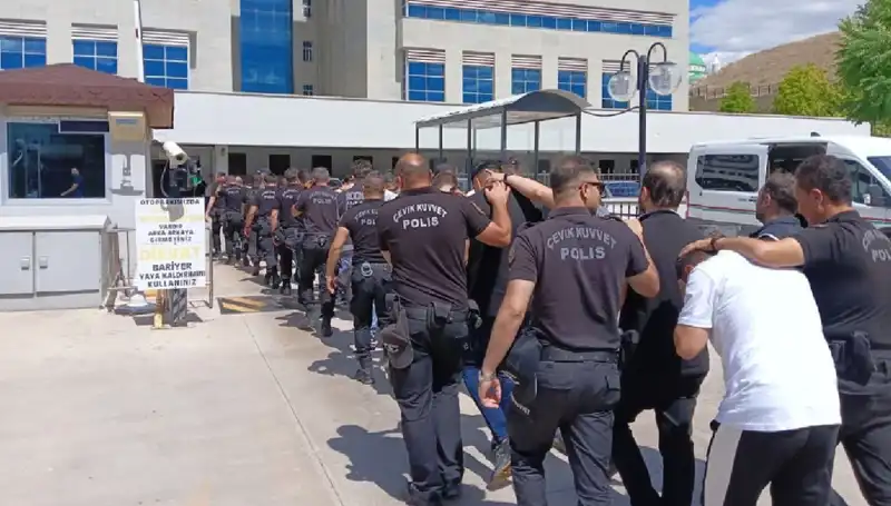 Ankara'da Tehdit ve Haraç Çetenize Büyük Darbe: Avukatlar da Gözaltında!