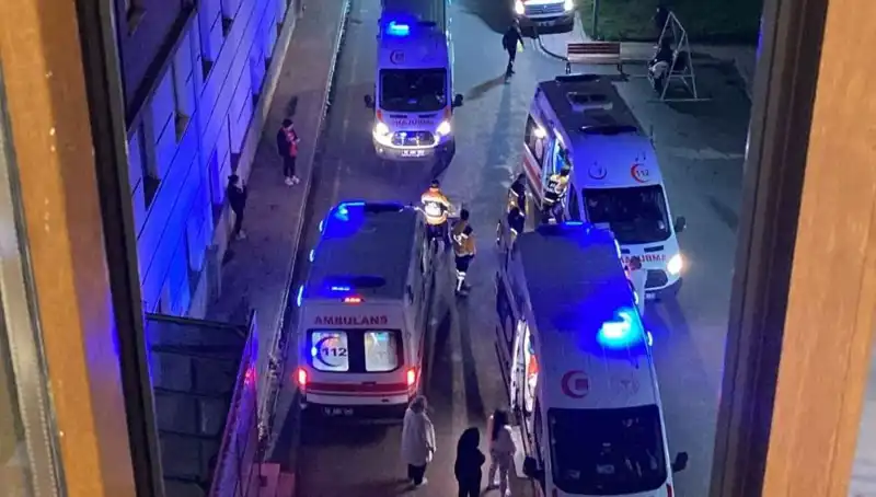 Akşam Yemeğinden Zehirlenen Öğrenciler: Hastaneye Kaldırılan 53 Kişilik Liste Açıklandı!