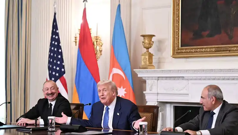 Aliyev'den Ermenistan'a Acil "Anayasa" Çağrısı: Sorunlar Çözülsün!