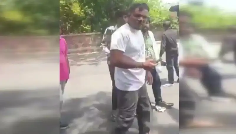 11A Yolcusunun Şaşırtıcı Anlatımı: "Biri Beni Yakaladı" Olayı!