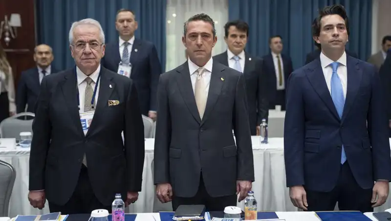 Fenerbahçe'de 2023-2024 Sezonunda Toplanan İmza Sayısı Açıklandı!