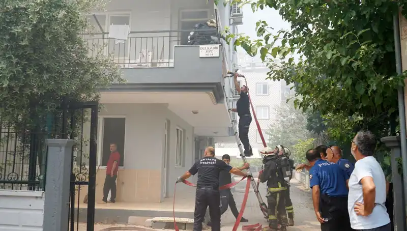 Gerçek Hayatta Sadece Kurguda Olur Dediğiniz Olay: Arkadaş Kavgaları Yangınla Bitti!