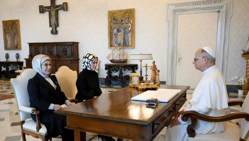 Emine Erdoğan ve Papa Leo: Gazze Üzerine İkili Görüşmeler