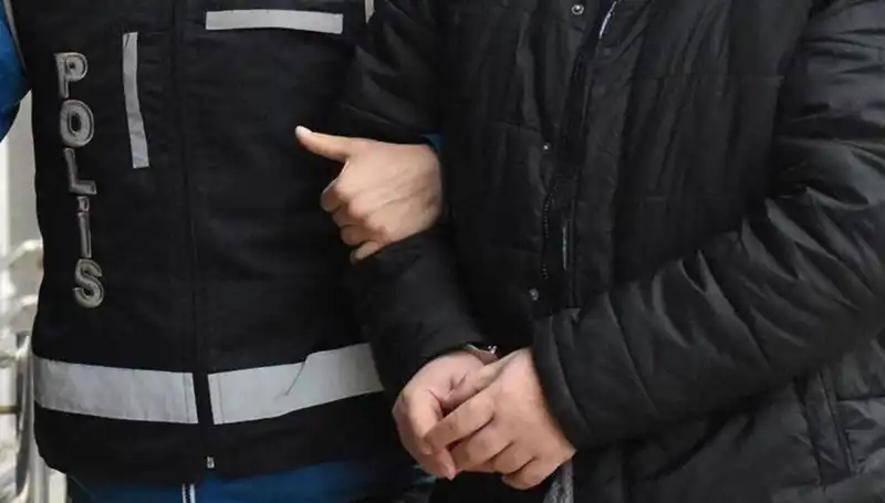 Emniyet ve TSK'daki FETÖ Operasyonu: Yeni Gelişmeler Neleri İfade Ediyor?