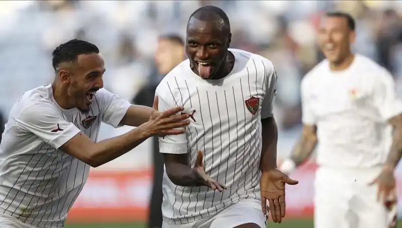 Süper Lig'de 36. Hafta: Hangi Takımlar Zirveyi Zorluyor?