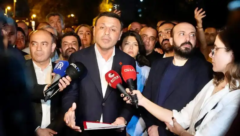 CHP İstanbul İl Başkanı Özgür Çelik, Yeni Belgelerle Gündeme Geldi