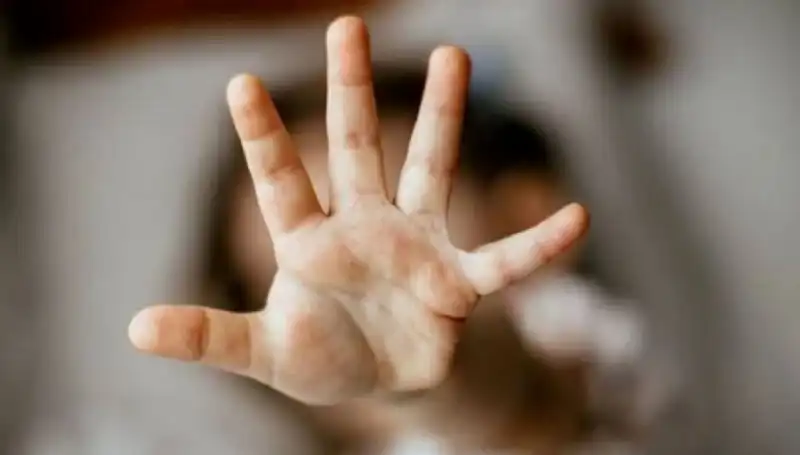 Çocuklarla Uygunsuz Görüntü Paylaşan Şüpheli Gözaltında: Gelişmeler!