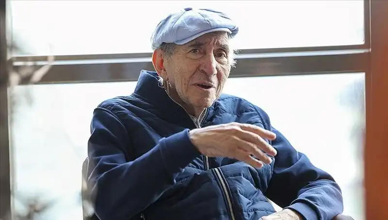 Ünlü Gazeteci Altan Öymen Entübe Edildi: Sağlık Durumu ve Tedavi Süreci