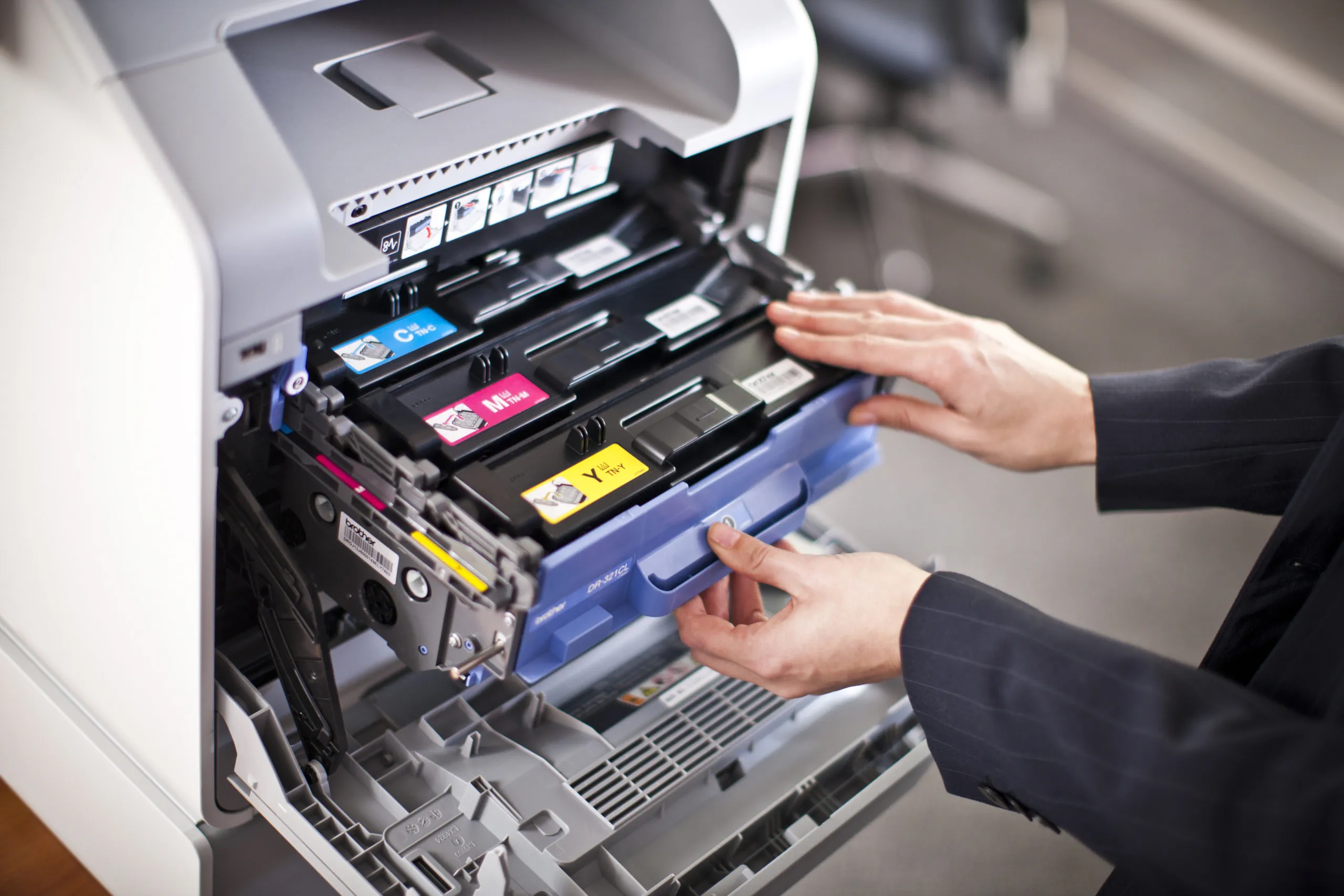 Ofislerden Ev Ortamına: Kartuş ve Toner Seçimi Yazıcı Verimliliğini Doğrudan Etkiliyor