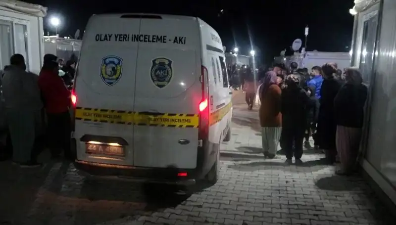 **Şehirde Şok: Husumetlilerin Silahlı Kavgası Kanlı Sona Erdi**