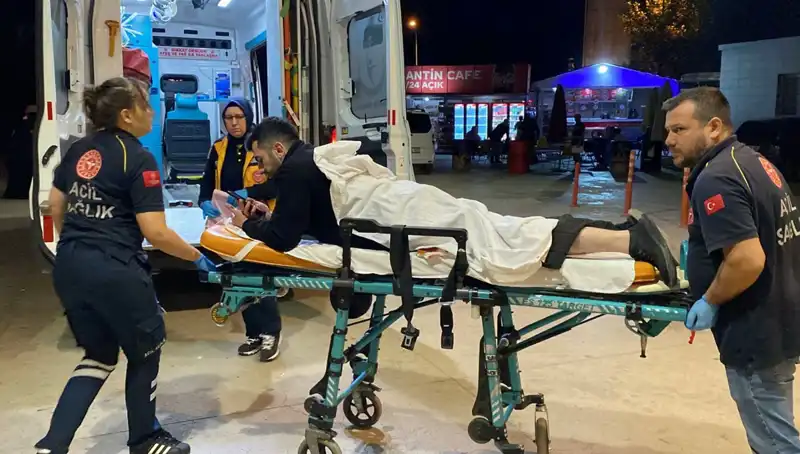 Kavga Eden Çiftçiyi Uyarınca Bıçakla Saldırıya Uğrayan Adamın Dramı