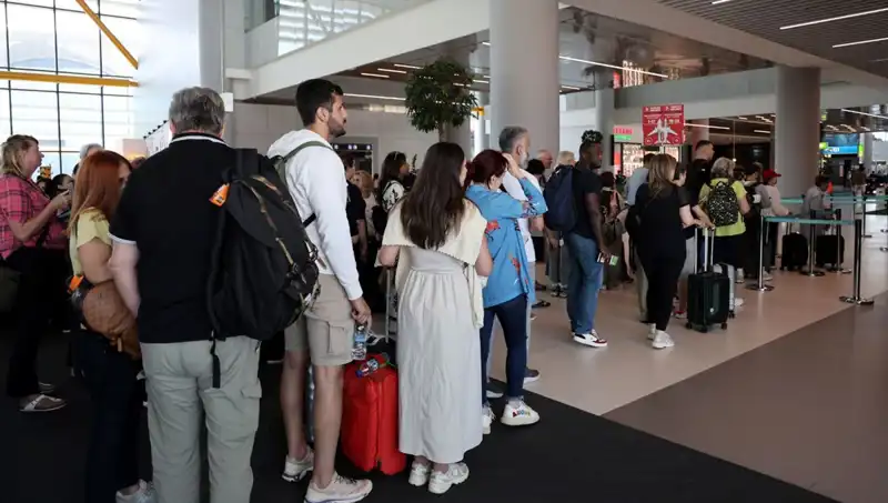 İstanbul Havalimanı'nda Bayramda Uçuş Rekoru: Bin 642 Uçuş Gerçekleşecek!