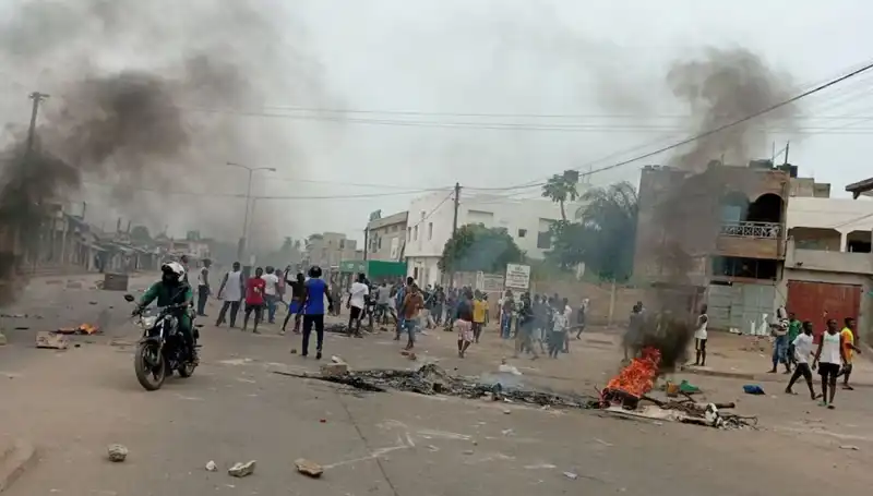 Togo’da Yükselen Protestolar: Nehirlerde Bulunan 7 Ceset Ülkeyi Sarsıyor