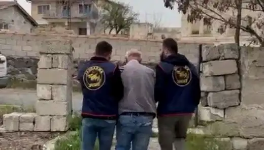 49 Yıl Hapisle Aranan Zanlı, Nevşehir'de Gizli Bir Adreste Yakalandı!