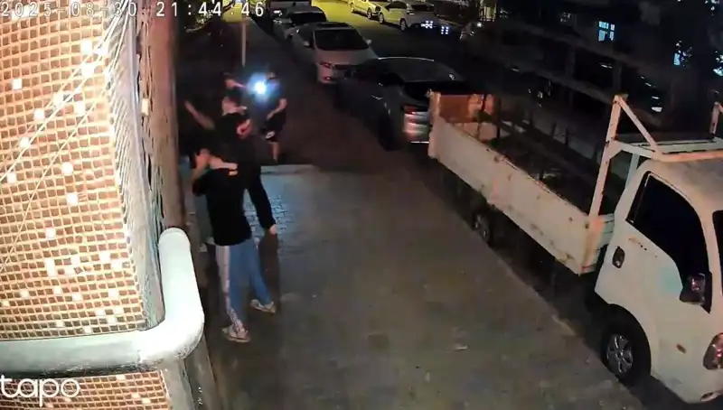 "Abinin Selamı Var" Dedi Olay Çıktı: Etek Giydirilip Darp Edilenler Konuştu!
