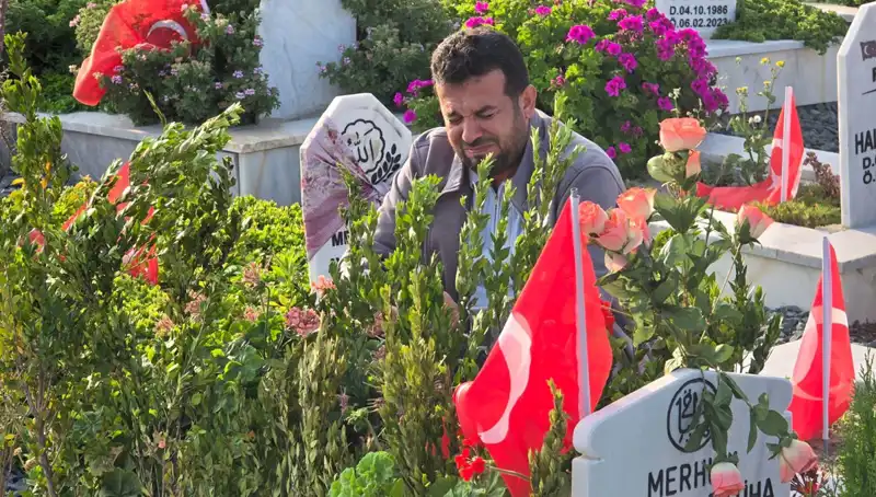 Deprem Şehitlerinde Bu Bayramda Hüzün ve Dayanışma Duyguları Ön Planda
