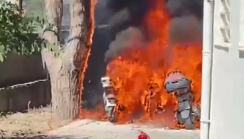 Park Halindeki 6 Motosikletin Alev Alev Yanışı Şehrin Gündemini Salladı