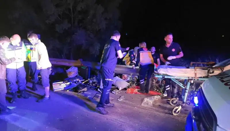 Minibüs Kazasında Savrulan Yolcuların Hayat Mücadelesi: Detaylar Şok Edici