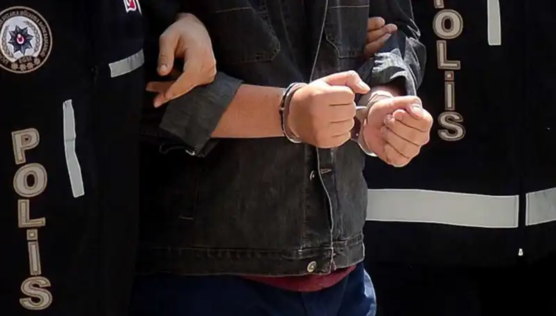 Bursa'da Uyuşturucu Operasyonunda Tarihi Başarı: 327 Zanlı Tutuklandı!