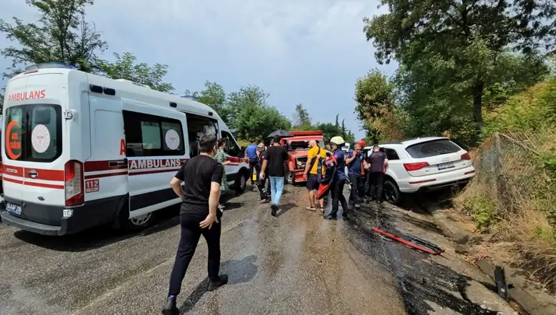 Sakarya’da Kamyonet ile Cip Çarpıştı: 4’ü Çocuk 5 Kişi Yaralandı