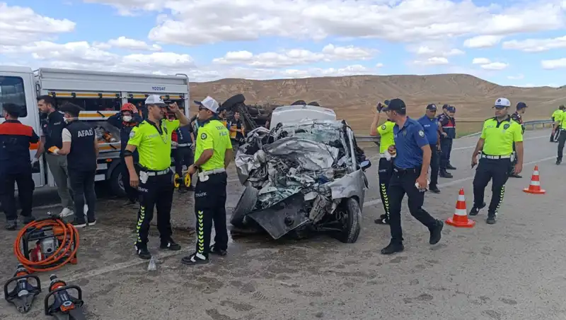 Yozgat'ta Korkunç Kaza: 3 Can Gitti, 2 Kişi Yaralandı