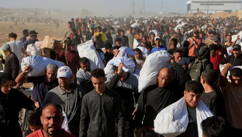 Han Yunus'taki Kuşatma: İsrail Ordusu 15 Kilometrelik Koridor Açtı