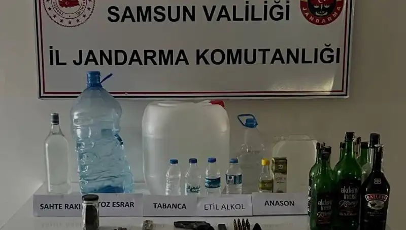 Samsun'da Dev Sahte İçki Operasyonu: Litrelerce İhtiyaç Duyulan Malzeme Ele Geçirildi