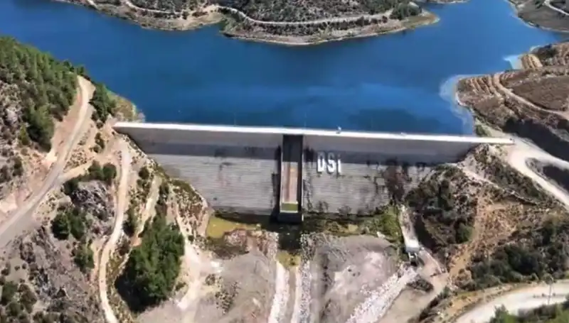 Çeşme'de Su Kesintilerine Son: Yeni Proje Hayata Geçti