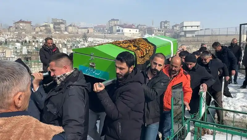 Elektrik Akımına Kapılan Genç Kızın Hayatına Son Veren Kaza