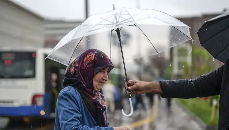Tüm Yurtta Gök Gürültülü Sağanak Yağış Beklentisi: Bugün Hava Durumu Ne Olacak?