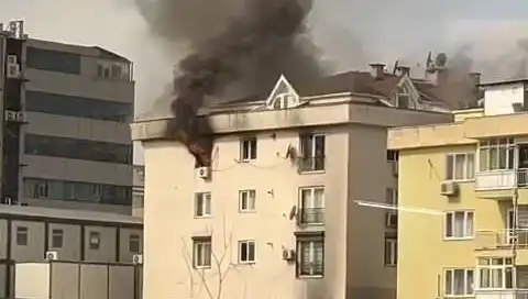 Mecidiyeköy'de Dört Katlı Binada Yangın Paniği Neden Oldu?