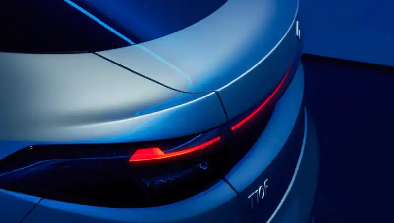 Togg'un Yeni Sedan Modeli: Elektrikli Gelecek Yolda Bekliyor