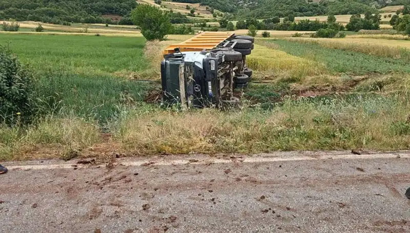 Tokat’ta Devri Dağlar Yaratan Kaza: Kamyon Şoförü Hayatını Kaybetti
