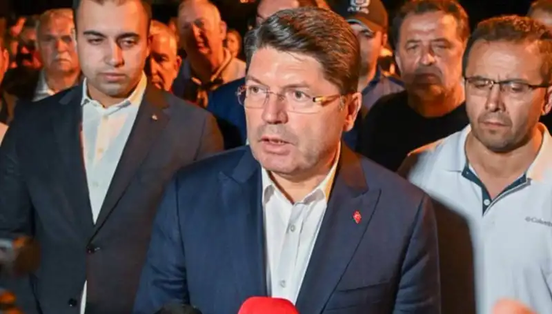 Bursa Orman Yangını: FETÖ Bağlantısı Tüm Gözleri Üzerine Çekiyor
