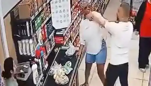 Markette Korkunç Olay: Çocuklarının Önünde Kadına Saldırı Gerçekleşti