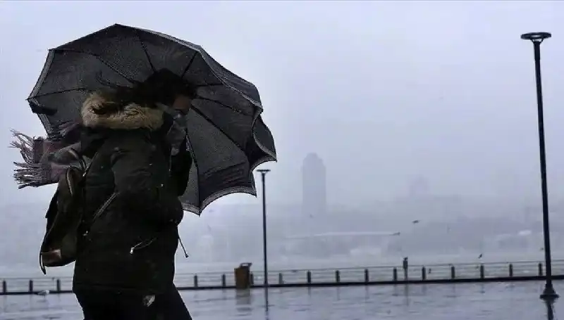 Meteoroloji'den Dikkat Çeken Fırtına ve Toz Taşınımı Uyarısı Yapıldı