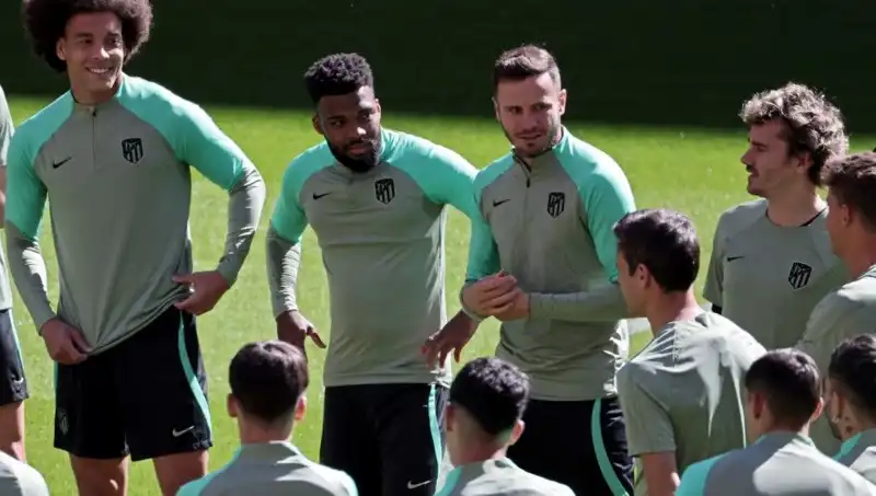 Ünlü Futbolcu, Türkiye'de Yeni Bir Maceraya Atılıyor!