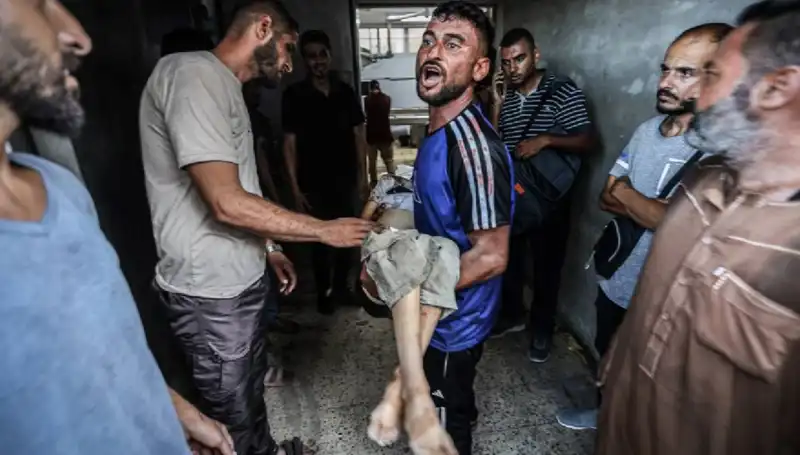 Gazze'de Olaylı Gün: İsrail 90 Filistinliyi Katletti