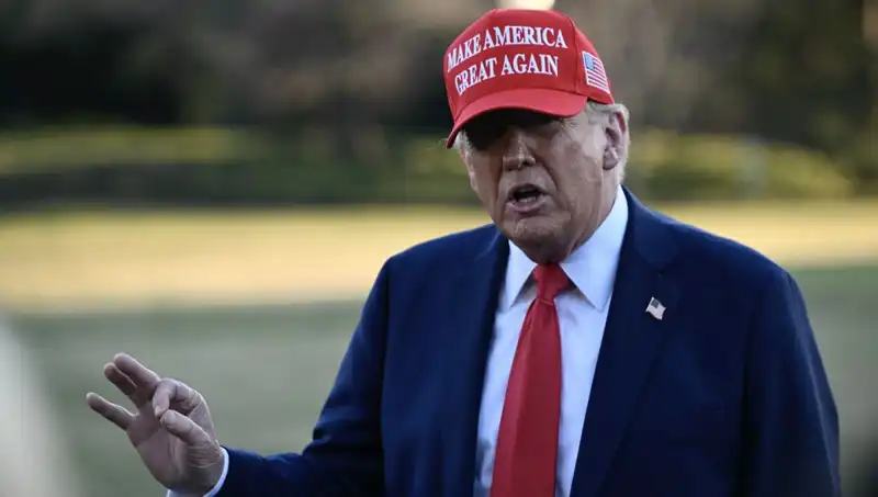 Trump, Kendini Savundu: "Ukrayna Krizinde Beni Takdir Etmelisiniz!"