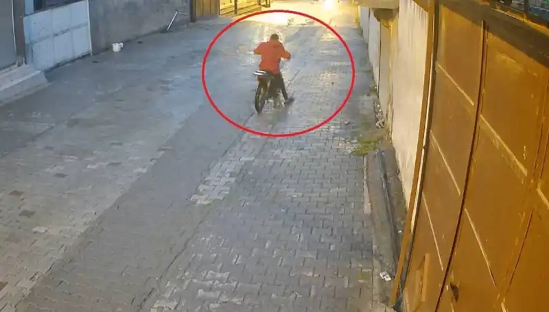 Motosikletten Umut Kesildi, Hırsız Pes Etmedi!