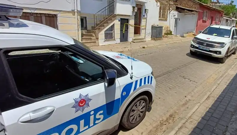 Üç Gün Önce Hayatını Kaybeden Kadının Kokusu Komşuları Rahatsız Etti
