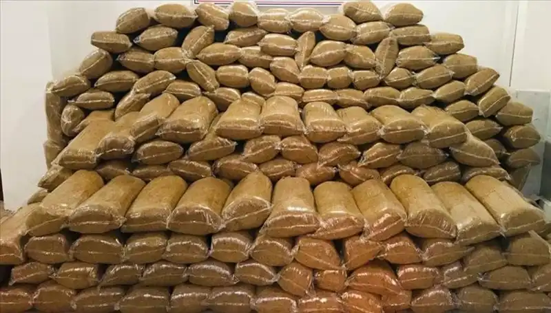 Manisa'da Yapılan Operasyonda 2 Ton Kaçak Tütün Ele Geçirildi
