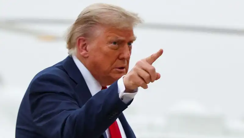 Trump Yönetimi 36 Ülkeye Seyahat Yasağı Getirebilir: Nedenleri ve Olası Etkileri