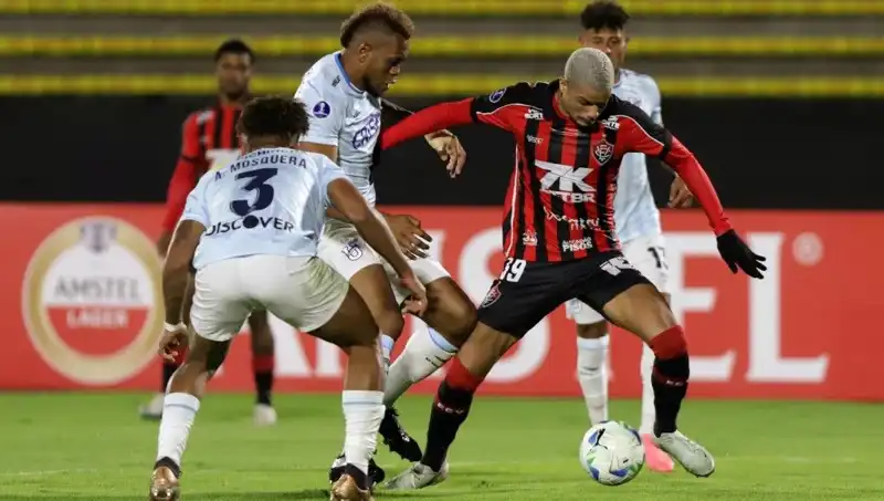 Futbol Süperstarı, Transfer Olduktan Sadece Dört Gün Sonra Ameliyata Alındı!